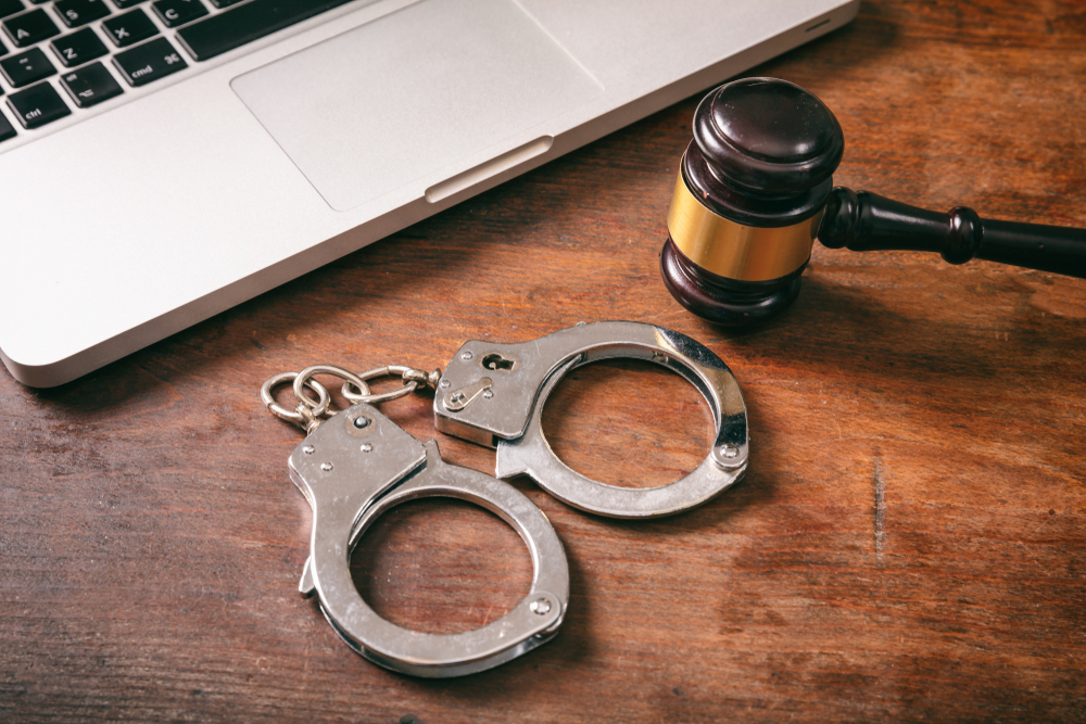 Is Identity Theft a Federal Crime? The Rodriguez Law Group
